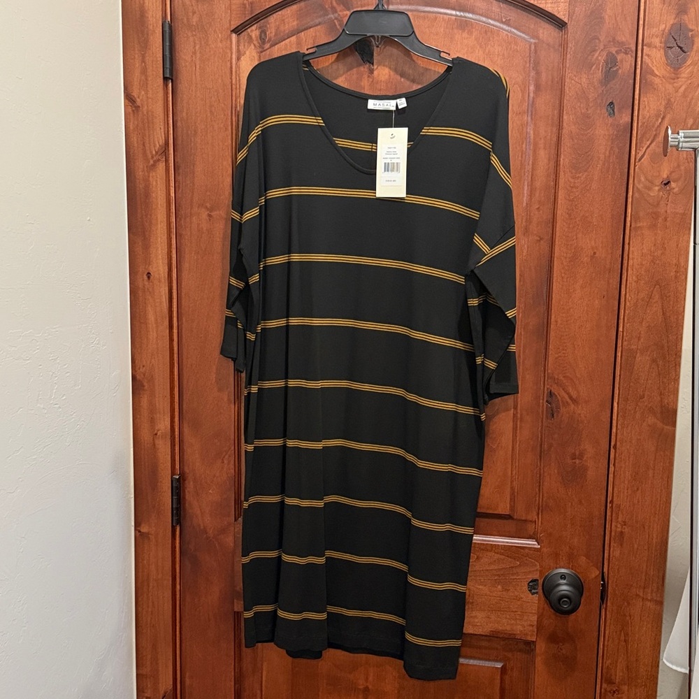 Black and Gold Striped Dress with Scarf - Picture 3 of 10